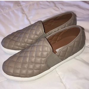 COPY - COPY - Steve madden slip ons
